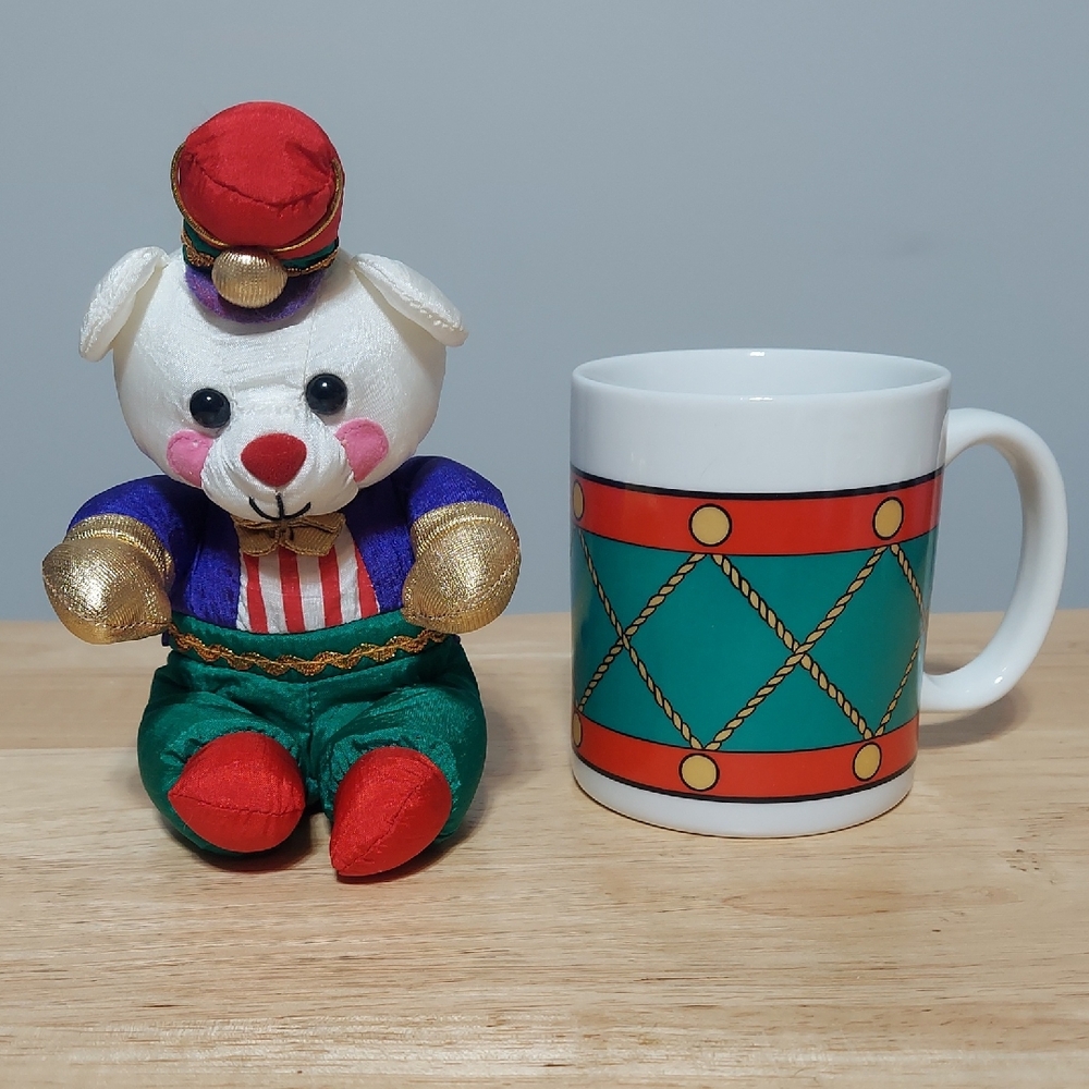 Vintage Avon Holiday Benson Bear Mini Plush and Mug Set